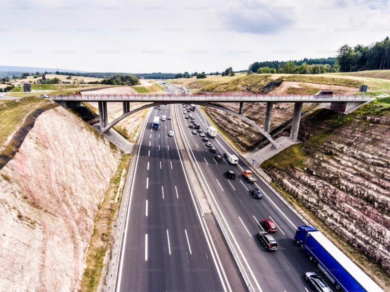 Streamlining Highway Travel: The Benefits Of FASTag Recharge And Mobile App Integration