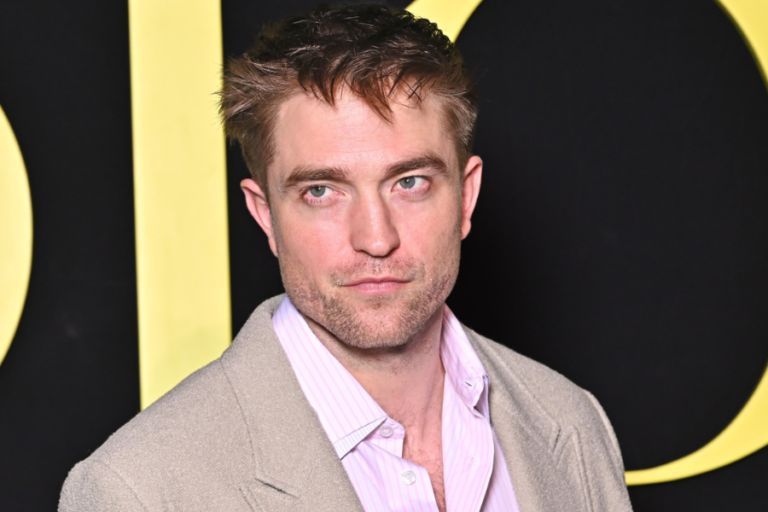 robert pattinson net worth