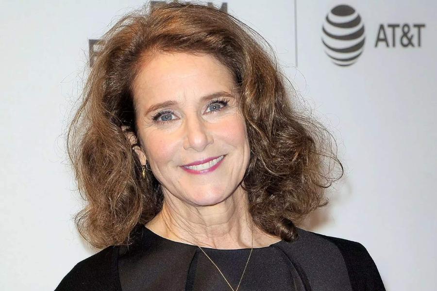 debra winger net worth